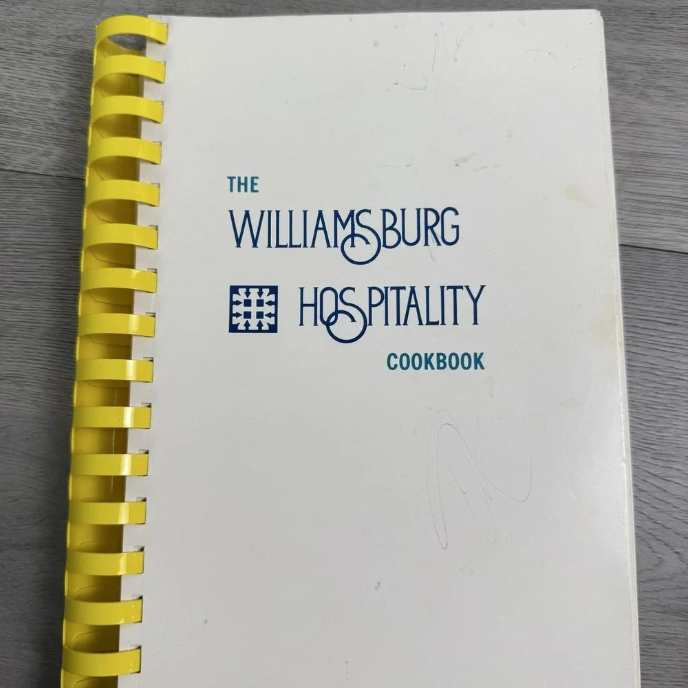 Williamsburg Hospitality & Neighbor To Neighbor Governor's Fare Lot 2 Cookbooks